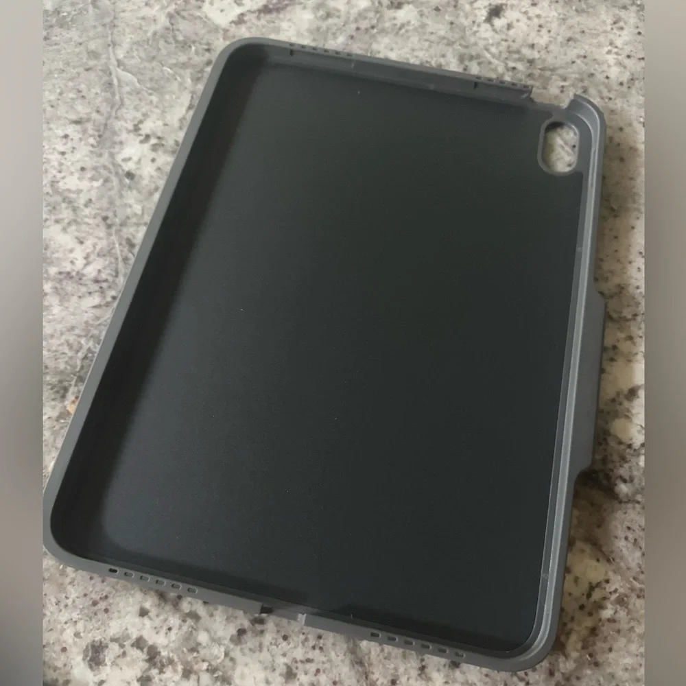Zagg Gray Tablet Keyboard Folio - sku zkb105pkb34